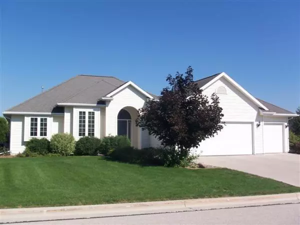 178 Concord Dr, Sheboygan Falls, WI 53085