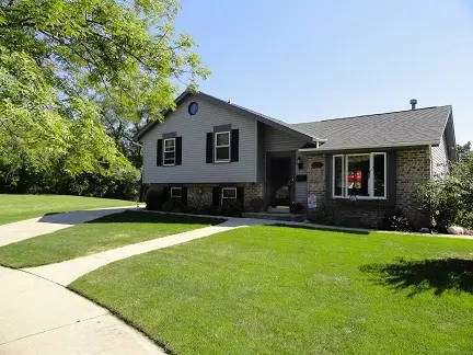 Cudahy, WI 53110,2909 E Eaton Ln