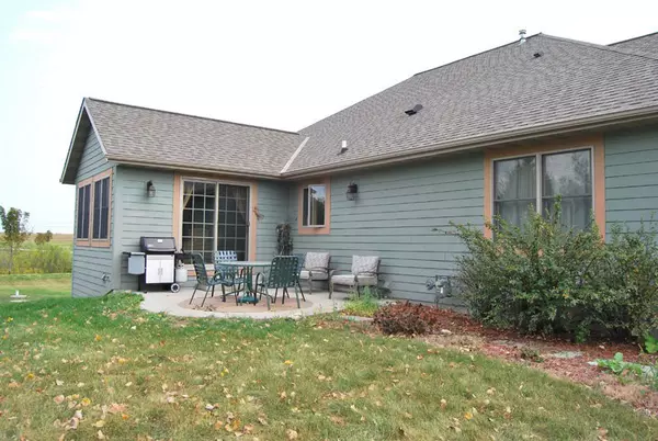 Slinger, WI 53086,635 Hunters Crossing Ct