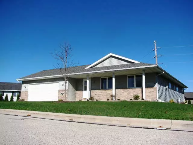 210 Westridge Dr, Sheboygan Falls, WI 53085