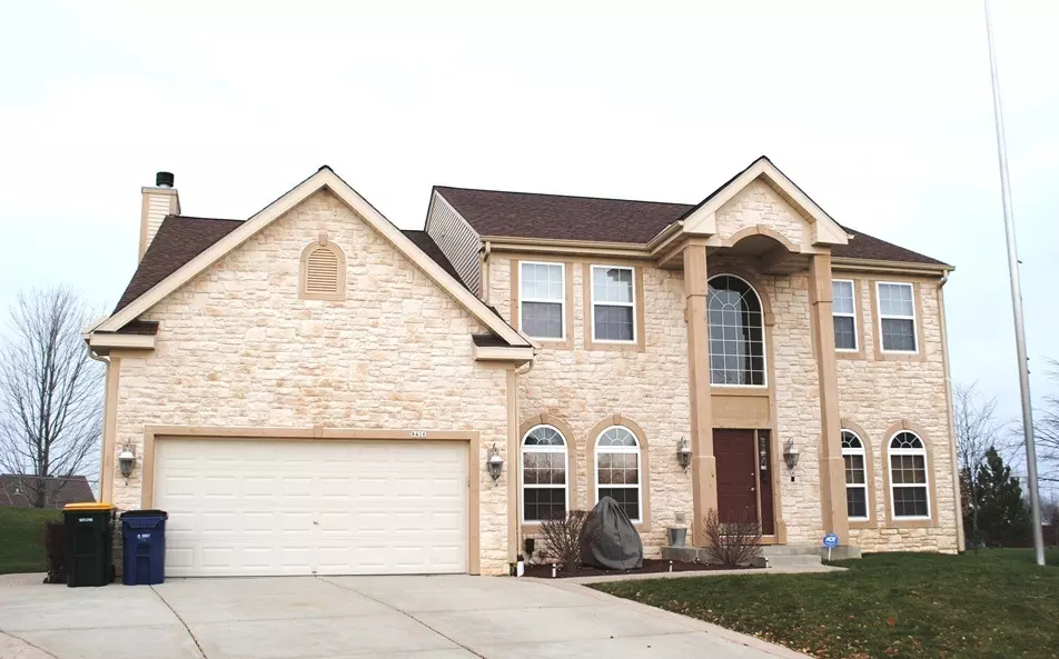 Oak Creek, WI 53154,8426 S Saddle Ct