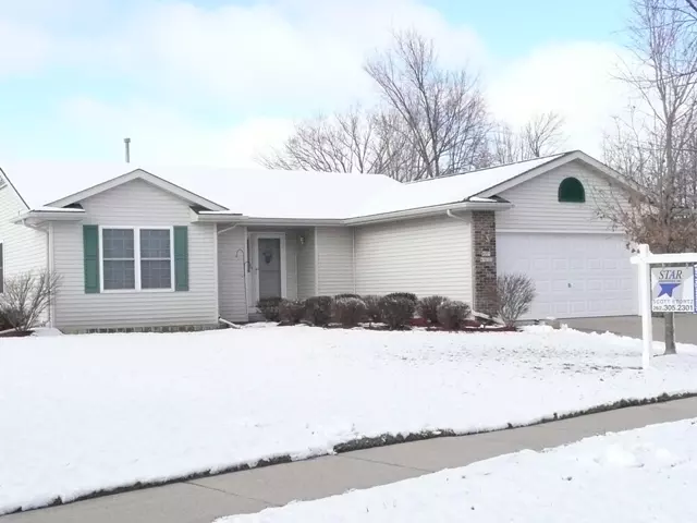 W201N16325 Ash DR, Jackson, WI 53037