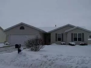 W201N16295 Ash Dr, Jackson, WI 53037