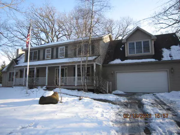 2220 Hillcrest Dr, Delavan, WI 53115
