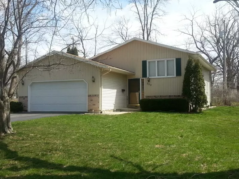 Mukwonago, WI 53149,502 Lois St