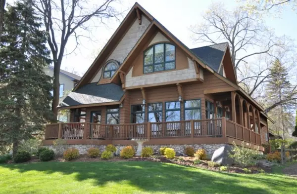 2408 North Shore Dr, Delavan, WI 53115