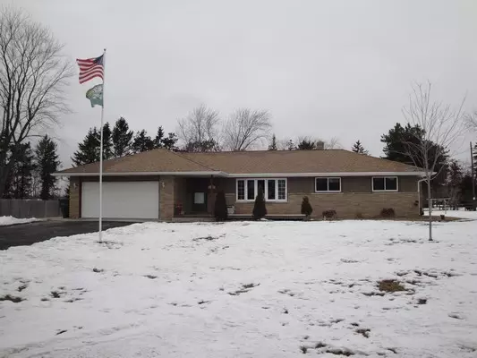 North Prairie, WI 53153,212 W State RD