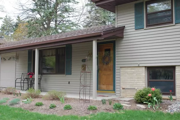 N77W6934 Linden ST, Cedarburg, WI 53012