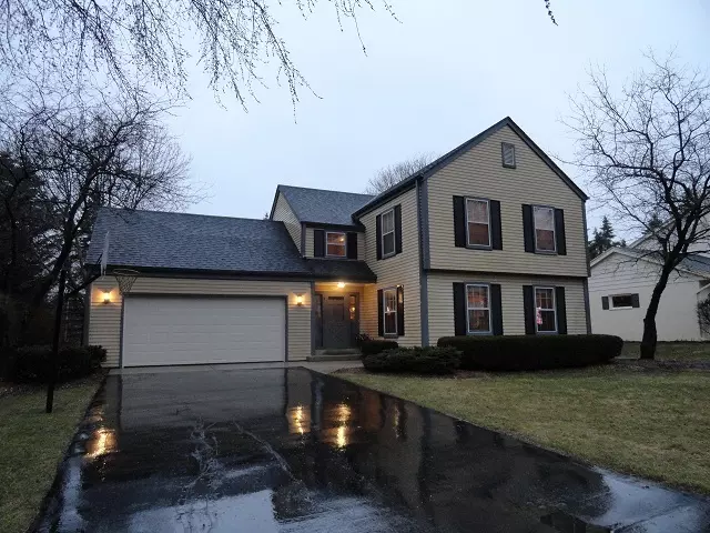 Mequon, WI 53092,10317 N Fontainbleau Ct