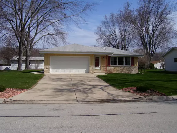 1804 Manistique Ave, South Milwaukee, WI 53172