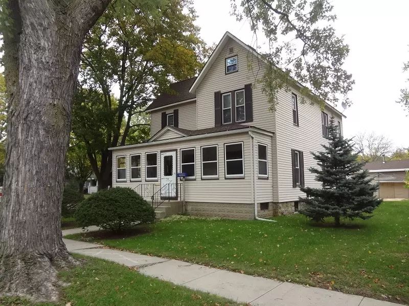 501 Maple St, Fort Atkinson, WI 53538