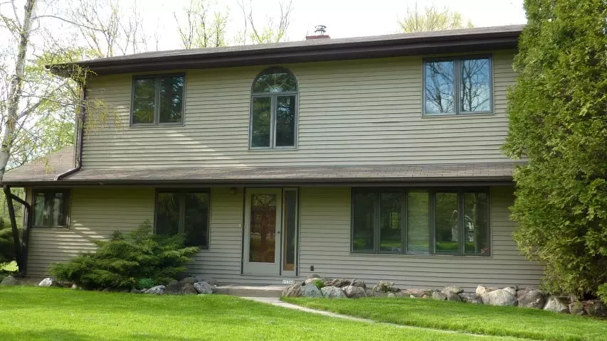 Hales Corners, WI 53130,11368 Bridget Ln
