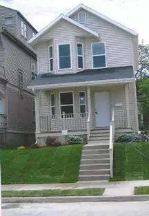 2555 N 33rd St, Milwaukee, WI 53210