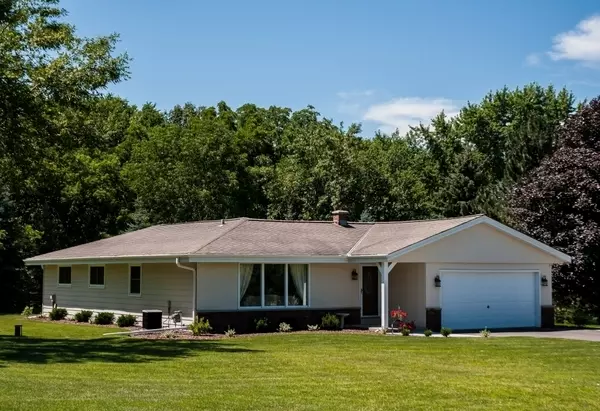 Pewaukee, WI 53072,N23W27071 Shelley Lynn Dr