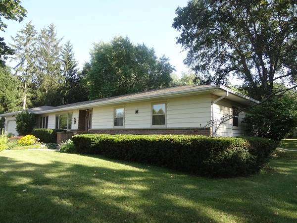 W9555 Skogen Rd, Oakland, WI 53523