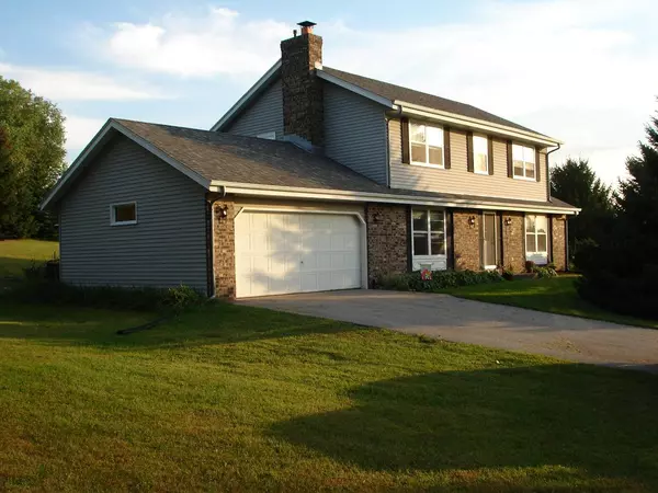 S76W30625 Mosher Dr, Mukwonago, WI 53149