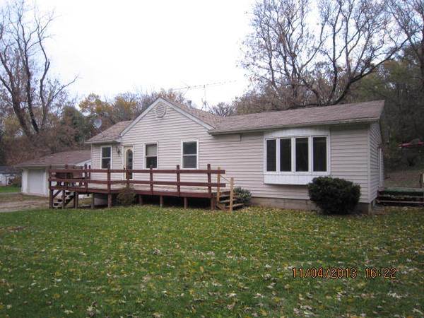 N6452 Anderson Dr, Richmond, WI 53115