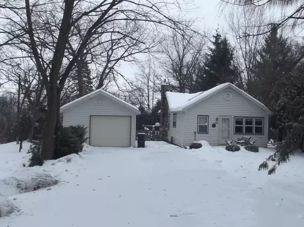 4307 Silverwood Dr, Delavan, WI 53115