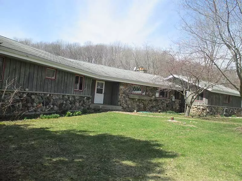 Kewaskum, WI 53040,9139 Forest View Rd