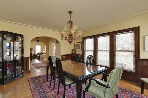 Wauwatosa, WI 53213,6233 Washington Cir