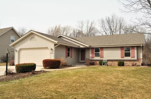 N74W15212 Stoneridge Dr, Menomonee Falls, WI 53051