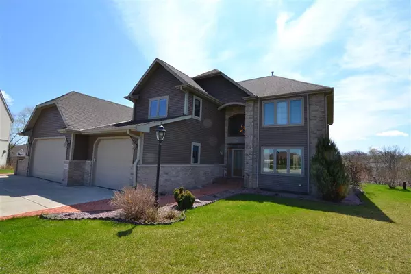 8320 Shelly Ct, Norway, WI 53185