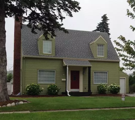 West Bend, WI 53095,848 Lincoln Dr W