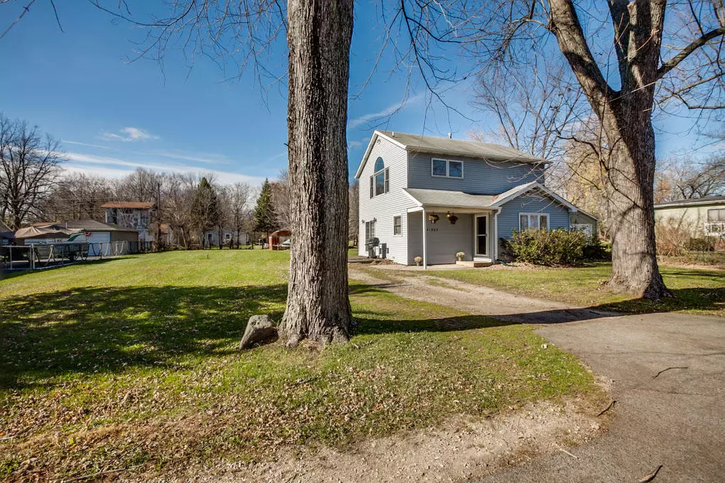 Antioch, IL 60002,41992 N Smith St