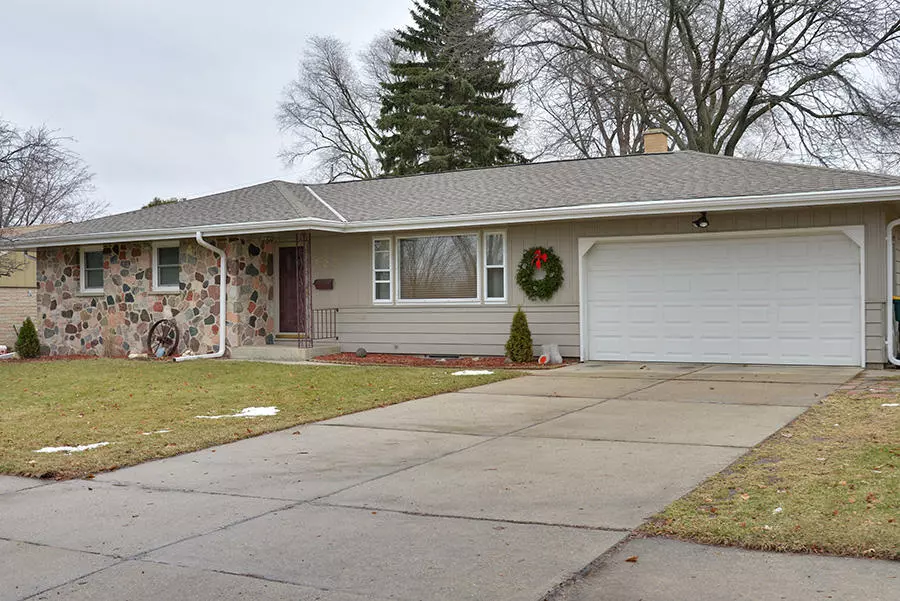 West Bend, WI 53095,507 S 17th Ave