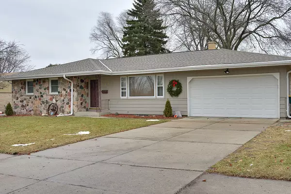 507 S 17th Ave, West Bend, WI 53095