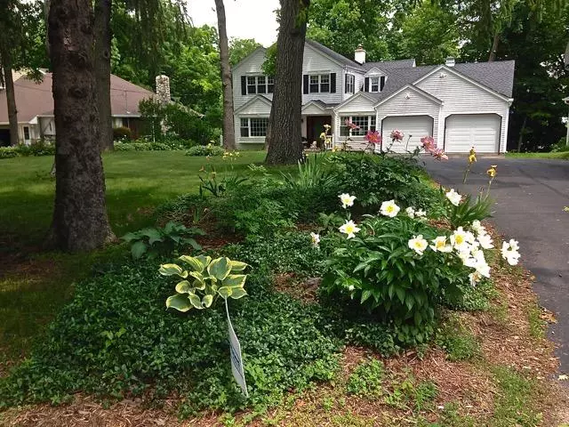 Delafield, WI 53018,3336 Nagawicka Ave