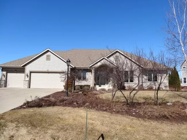 8348 Virginia Cir, Norway, WI 53185