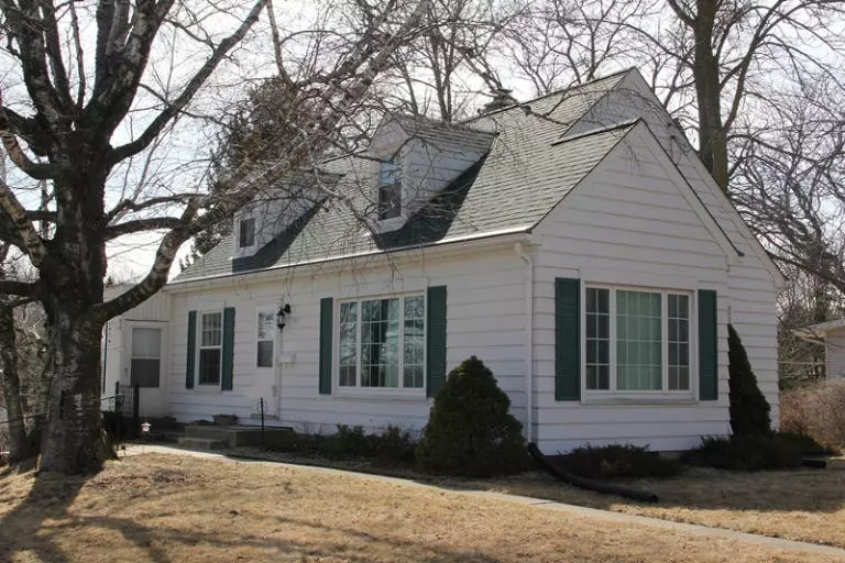Port Washington, WI 53074,301 S High St