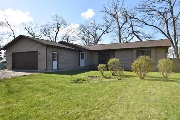 W4151 Lincoln DR, Geneva, WI 53147