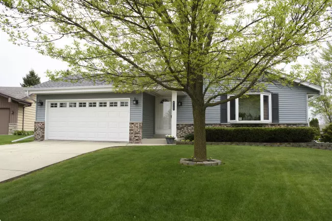 4117 W Pebble Beach Ct, Franklin, WI 53132