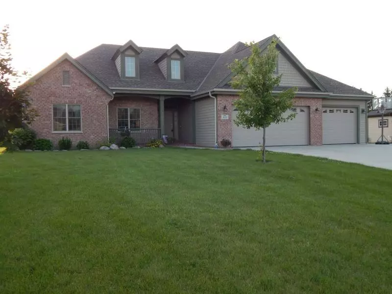 4151 Carneros Way, Jackson, WI 53037