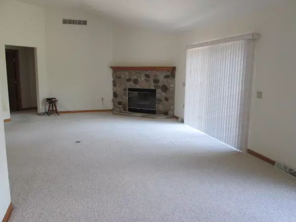 Franklin, WI 53132,6995 W Southview Dr