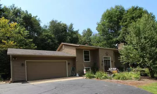 Barton, WI 53090,7133 Mount Pleasant DR