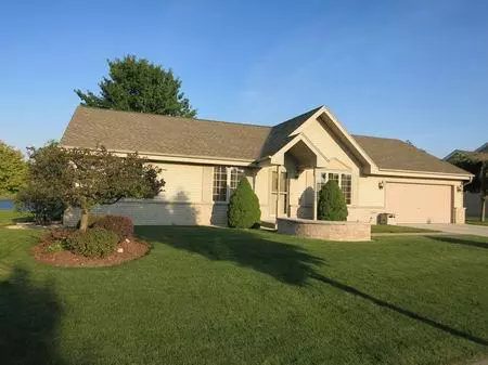 8540 S Golden Lake Way, Franklin, WI 53132