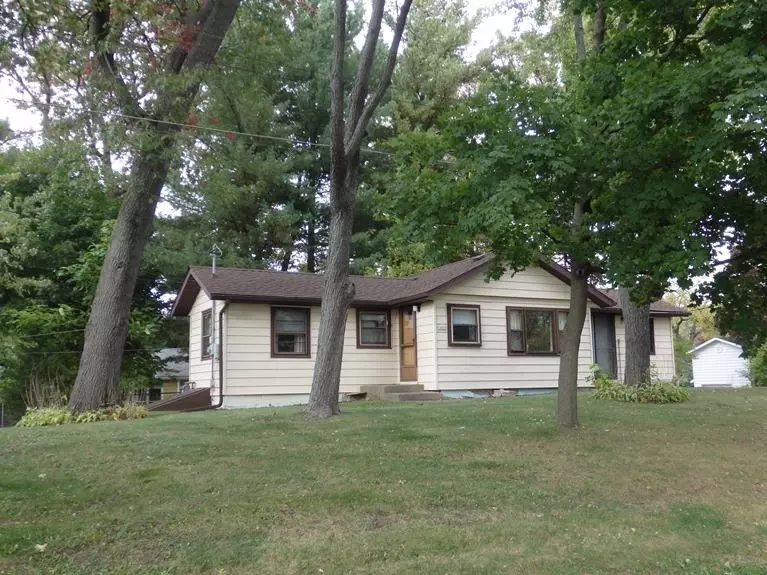 1402 First St, Twin Lakes, WI 53181