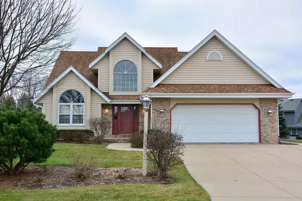 N76W16187 Jarod Ct, Menomonee Falls, WI 53051