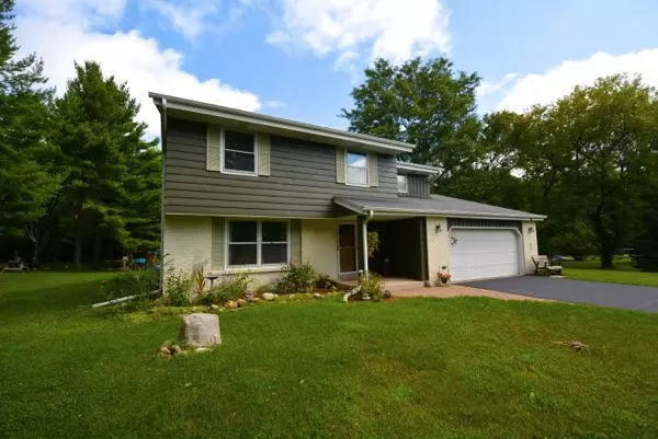 N9W31440 Concord Ln, Delafield, WI 53018