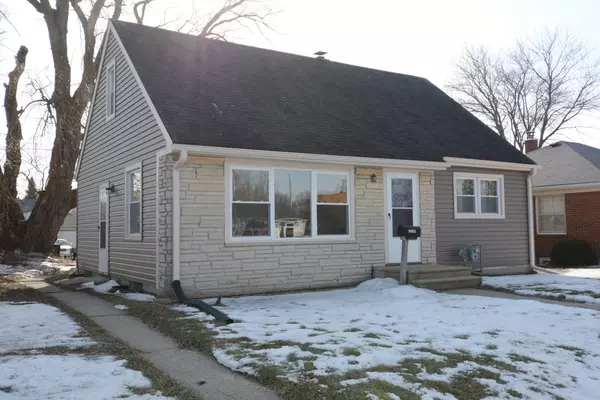 1319 Mackinac Ave, South Milwaukee, WI 53172