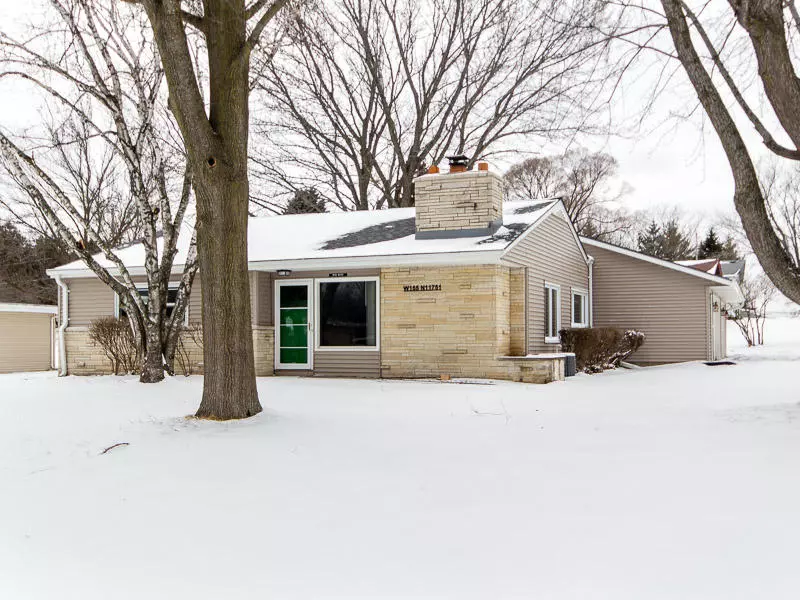 W155N11751 Sunnyview Ave, Germantown, WI 53022