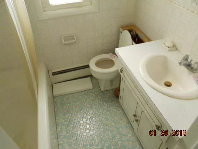 703 Jefferson St, Algoma, WI 54201
