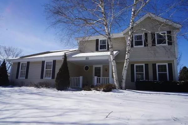 W236N6167 Pine Ter, Sussex, WI 53089