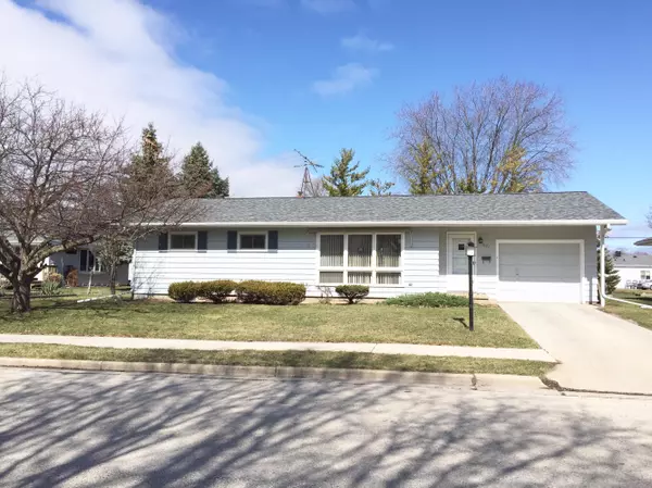 597 Boyd St, Fond Du Lac, WI 54935