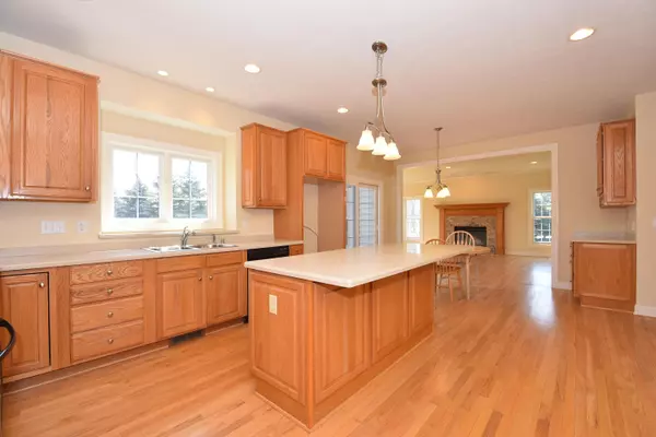 Mequon, WI 53097,11224 N Westwood Cir