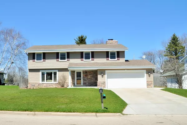 N114W15344 Gettsyburg DR, Germantown, WI 53022