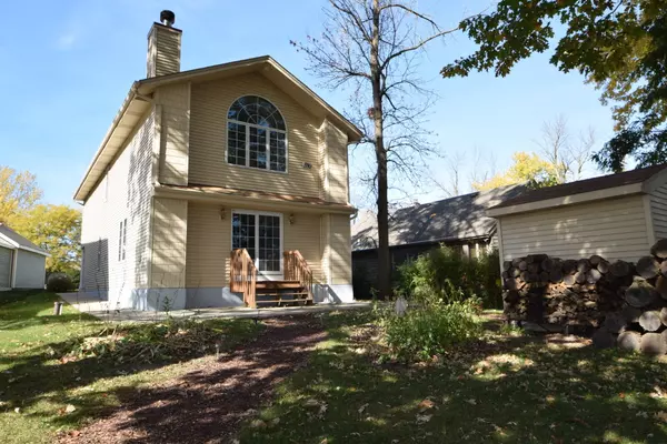 7303 W View Dr, Norway, WI 53185